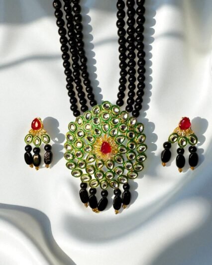 Premium Brass Alloy Black Pearls Mala Neckless